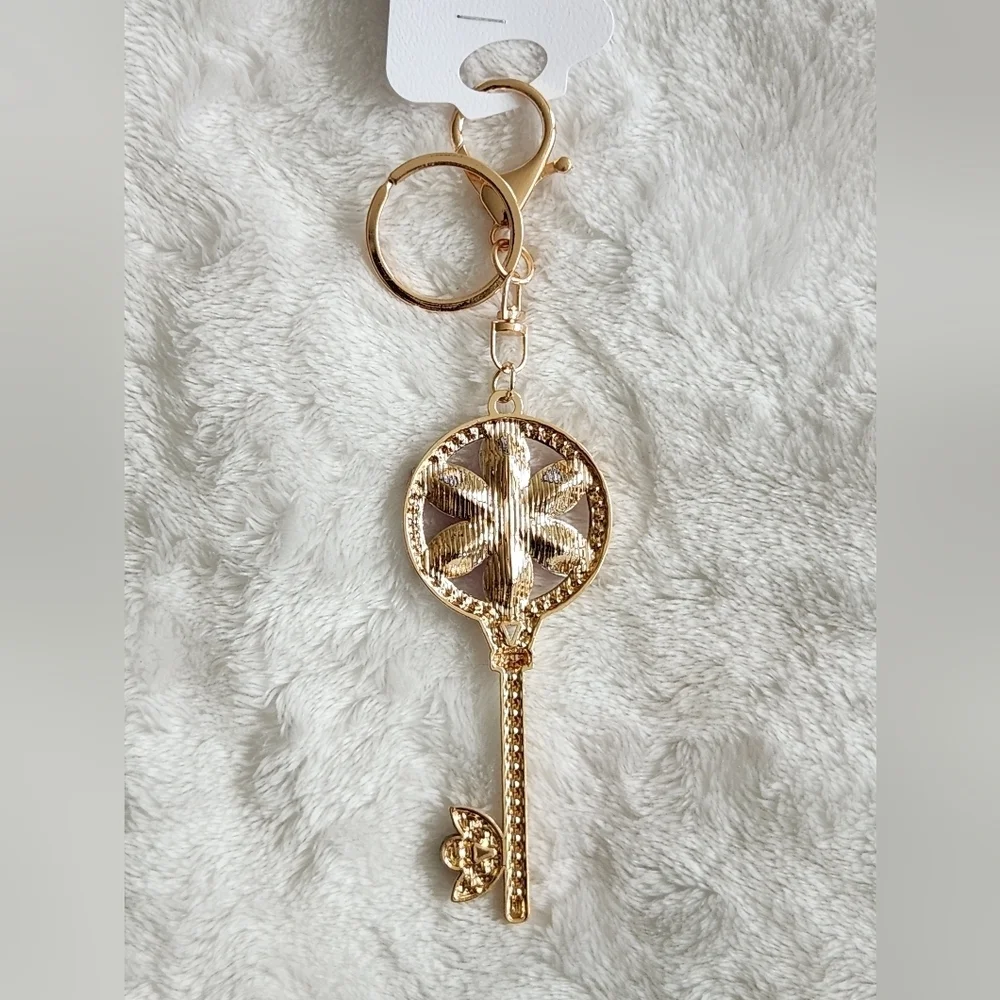 Fashion Jewelry Gold and Pink Floral Key Holder Keychain Bag Charm